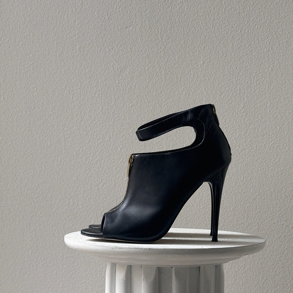 Renvy Black High Heel booties